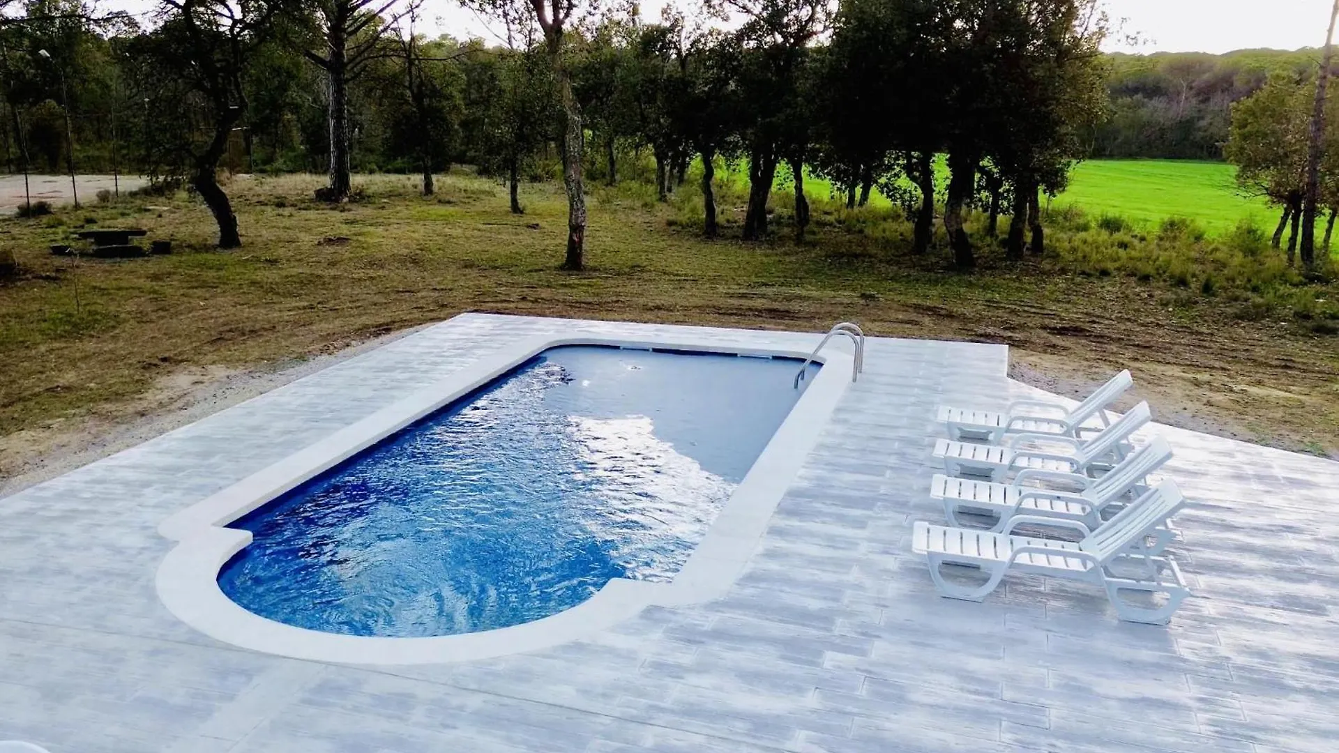 Pins Costabravasi 0*, Llagostera Spanien